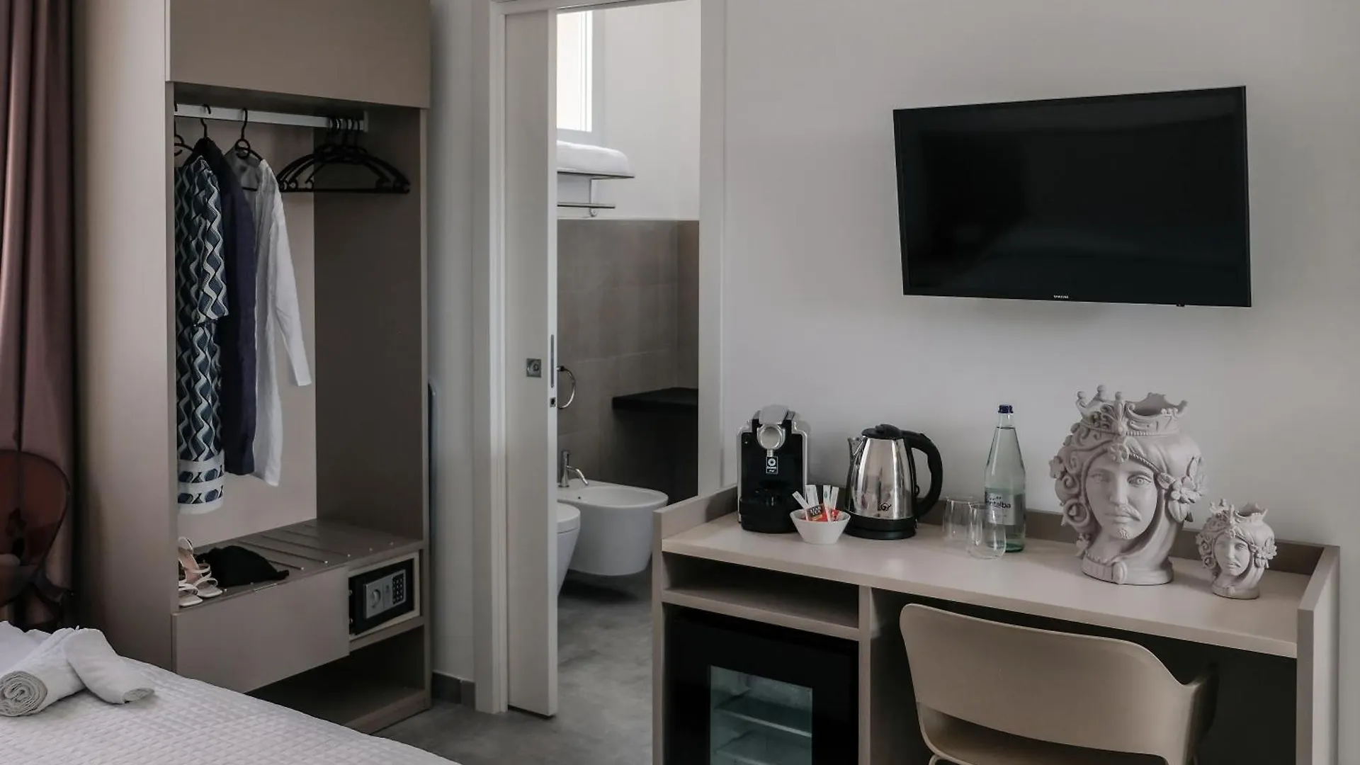 La Regina Dalabastro Hotel Menfi Itália